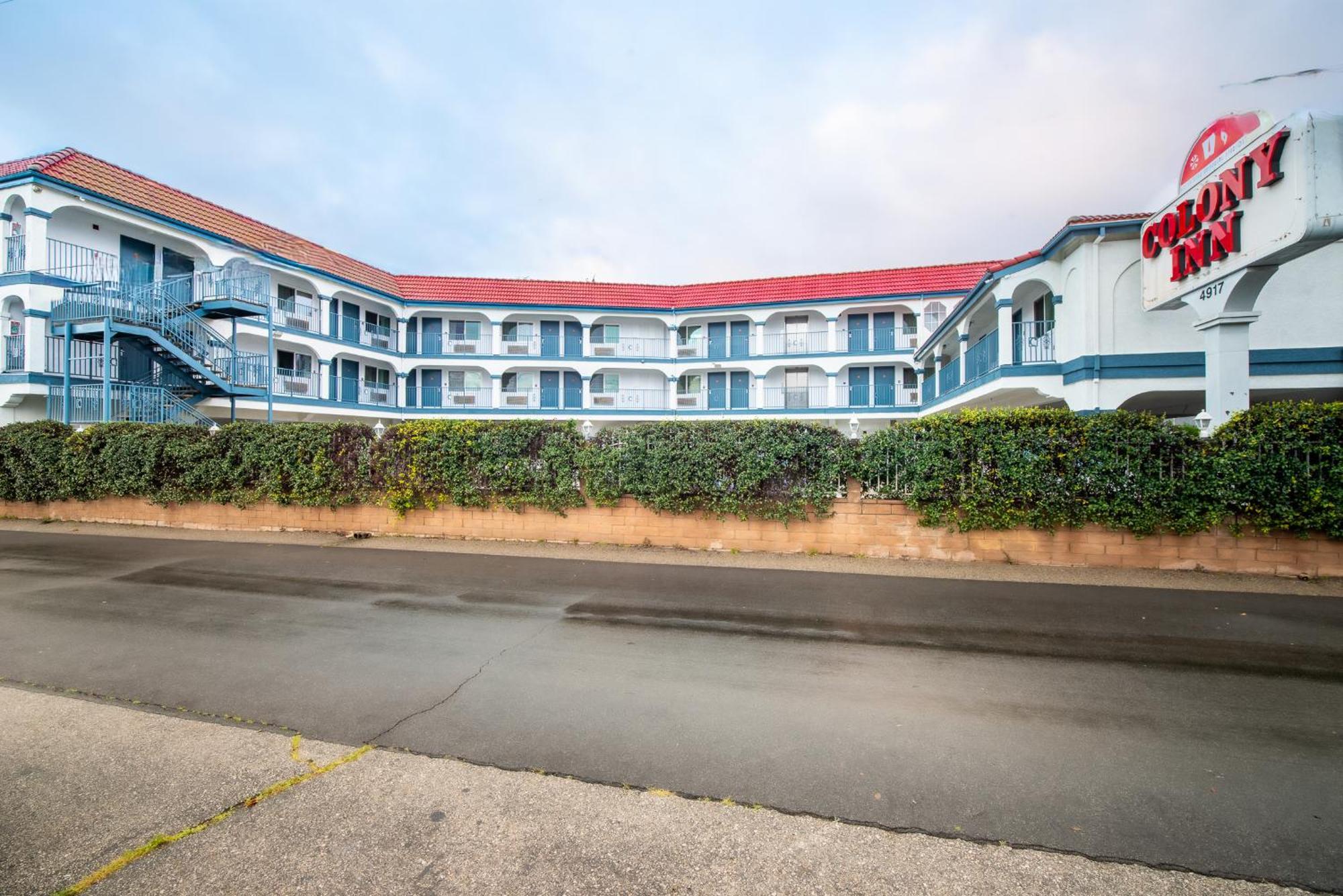 Colony Inn - North Hollywood - Hotel Near Universal Studios — Photos 1